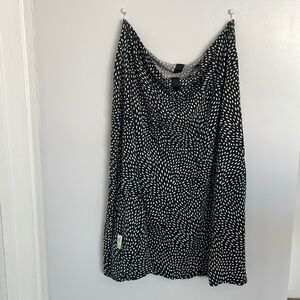 Go by goldburg black and white nursing cover